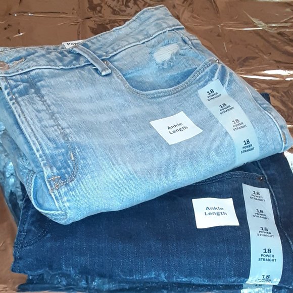 Old Navy Power Straight Jeans - Size 18 Old Navy - Picture 1 of 10